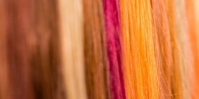 Bunte und besondere Haar-Highlights durch Extensions