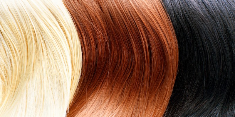 Blonde, braune und schwarze Haare